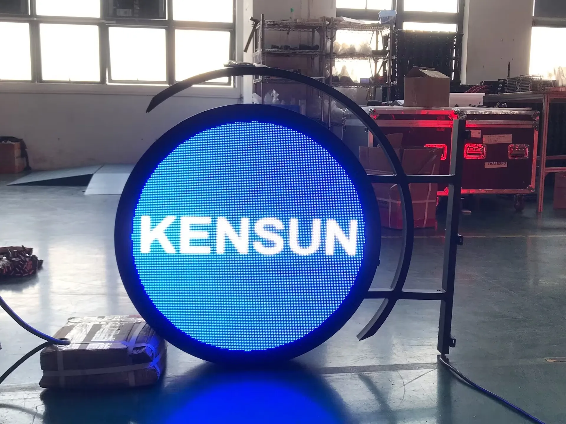 Hot Selling P4.68 Circle LED S - огляд і ціна Outdoor Lighting Around Pool